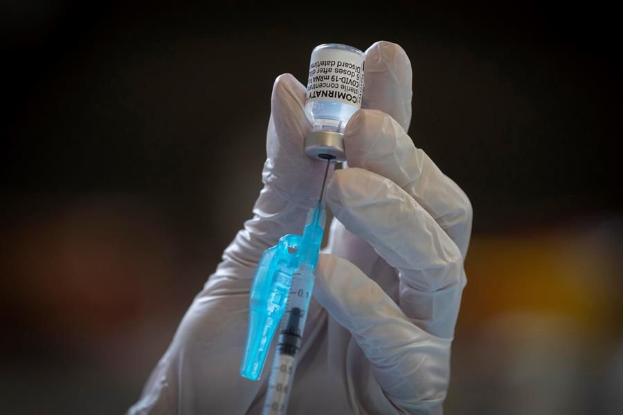 MSP anunció Tercera dosis de Pfizer para quienes se vacunaron con Sinovac