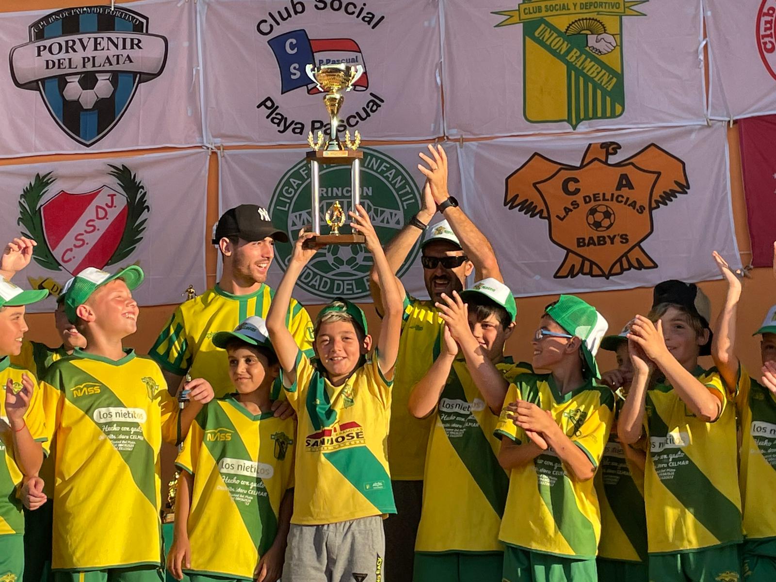 Se realizò la entrega de premios del Fùtbol infantil de Ciudad del Plata