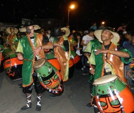 Este sábado se realiza el desfile de Carnaval en la Avenida de Playa Pascual