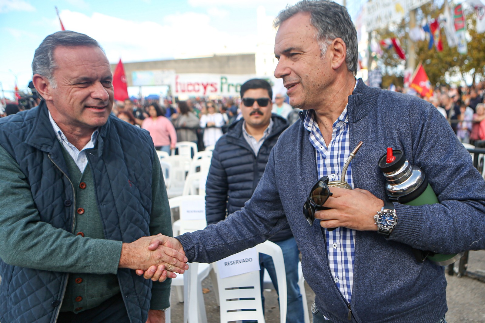 Yamandú Orsi y Álvaro Delgado favoritos para las internas del Frente Amplio y Partido Nacional