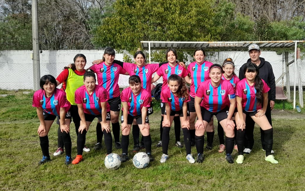 Ciudad del Plata empató 3-3 ante Independiente pero sigue primero en el Torneo Central Femenino