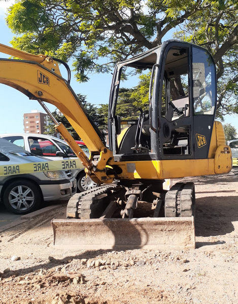 La Policía recuperó en Montevideo una mini excavadora robada en el año 2020 en Ciudad del Plata