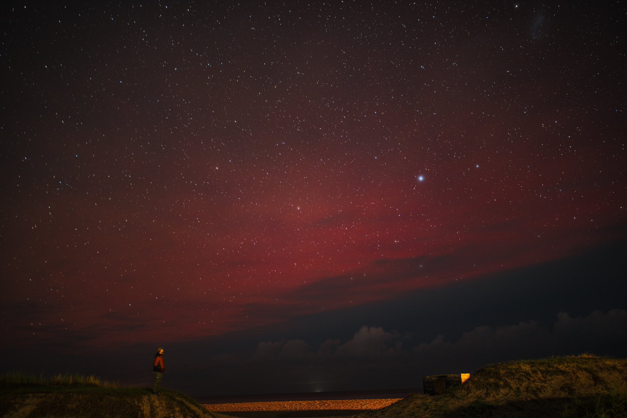 El extraño fenómeno de la aurora austral que se pudo ver en Uruguay