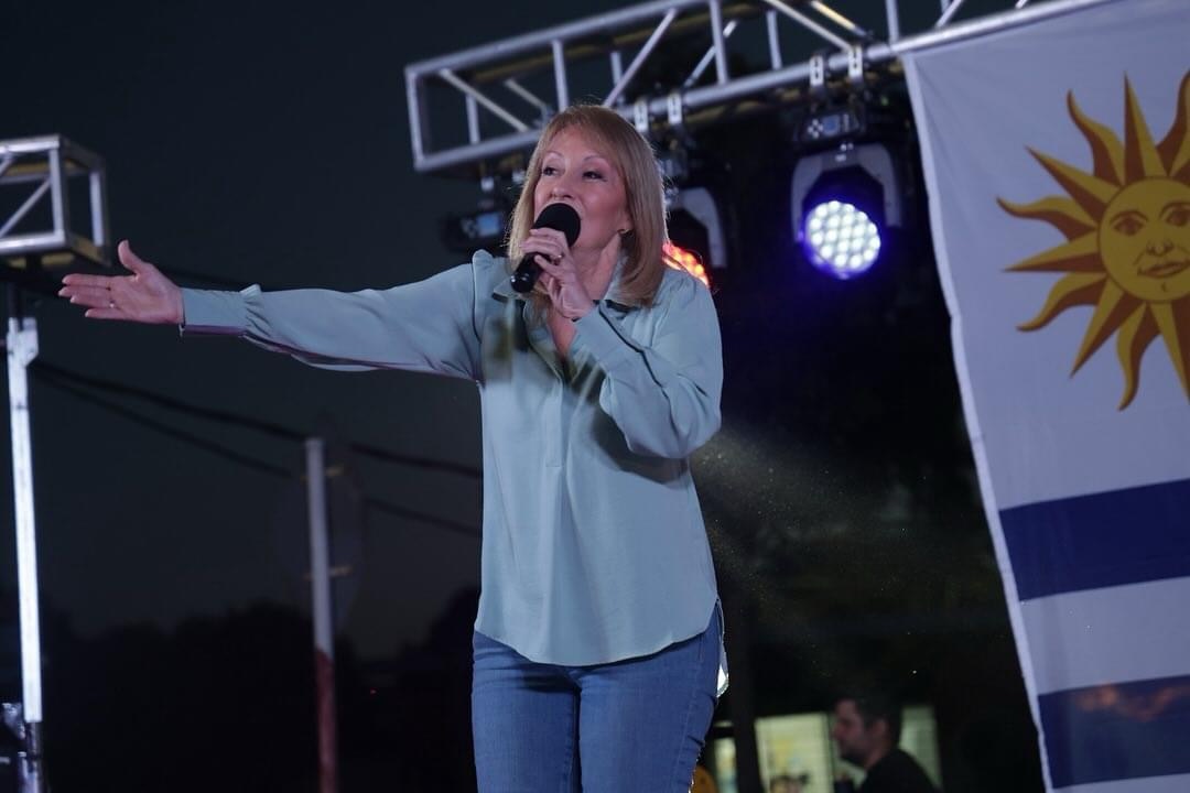 Carolina Cosse encabezó acto del Frente Amplio en Playa Pascual