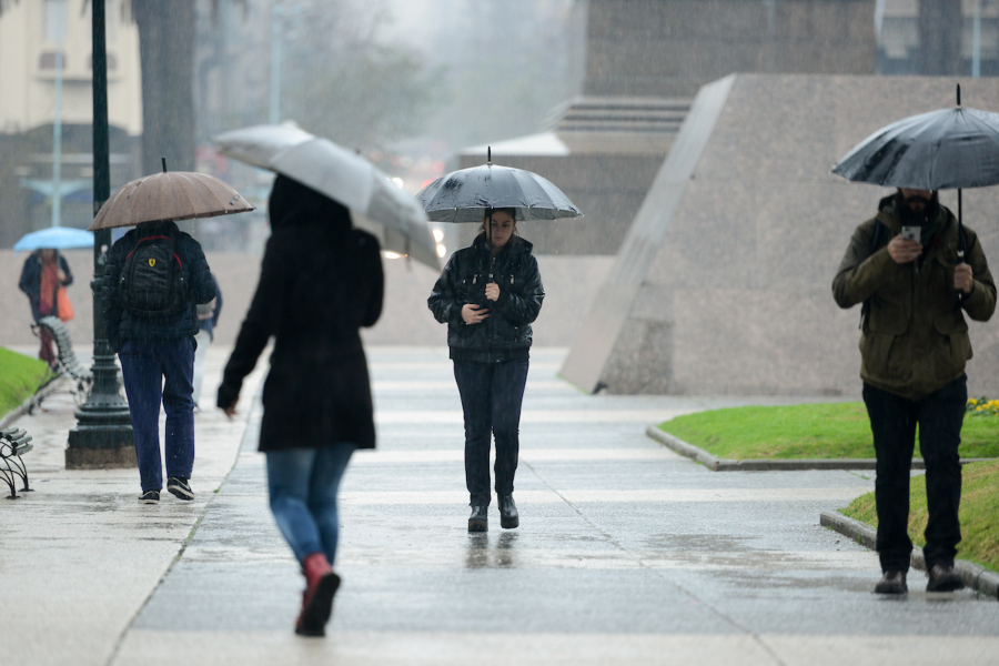 En plena «ola de calor», meteorólogo prevé que haya lluvias durante el fin de semana